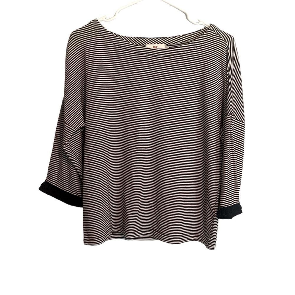 Vineyard Vines 3/4 sleeve striped top. Size XS